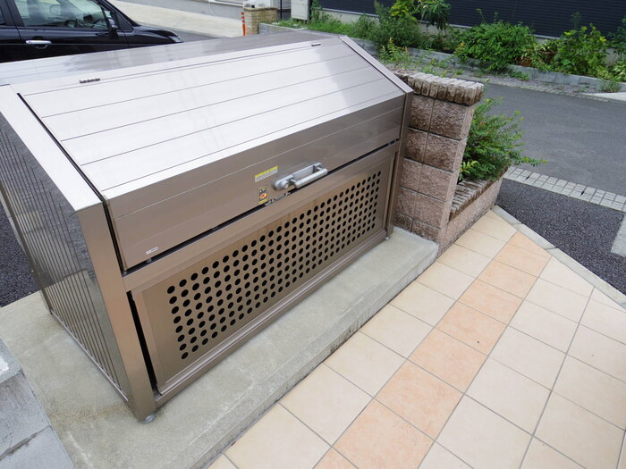 サンモールⅡのその他共用部分|ゴミストッカー(隣のサンモールと共用)