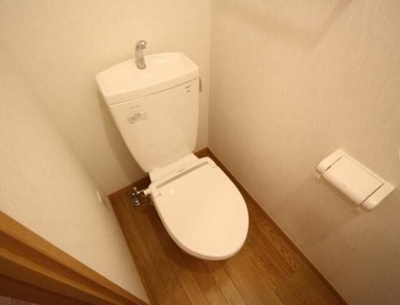 【トイレ】 | エミリー | 落ち着いた色調のトイレです