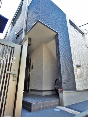 クレシア高円寺のエントランス|毎日通るエントランスはこのようになっています