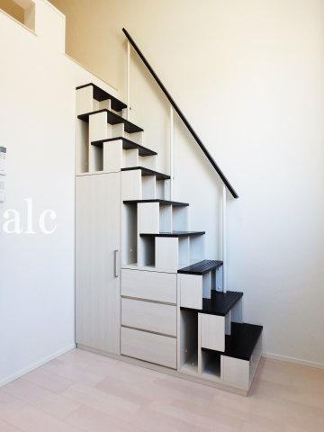 クレシア高円寺の居間・リビング|使いやすい居間です