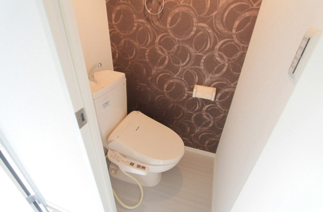 クレシア高円寺のトイレ|ゆったりとした空間のトイレです