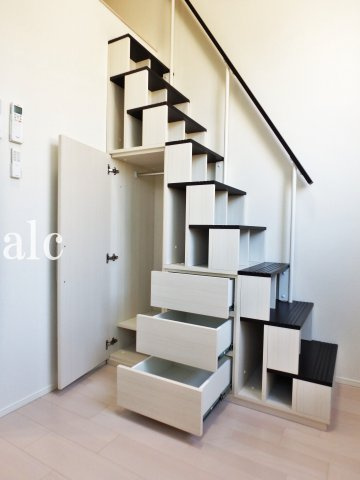 クレシア高円寺の収納|小物を収納するのに便利です