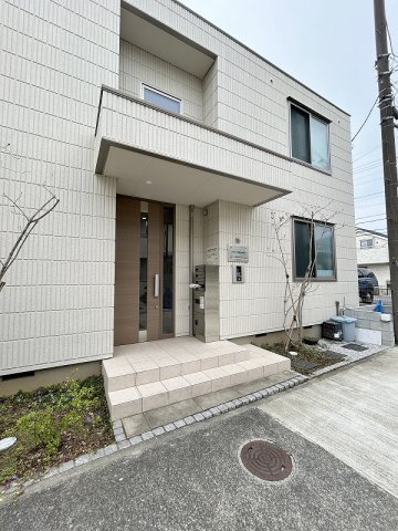 アドホック石神井公園　Bのエントランス