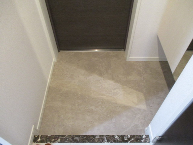 セキュアⅠの玄関