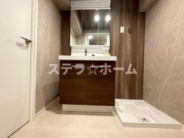 都島ロイヤルハイツの独立洗面台|使いやすい独立洗面台です