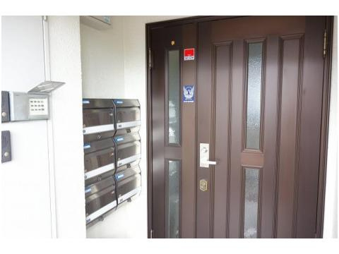 プチパレ天神のエントランス