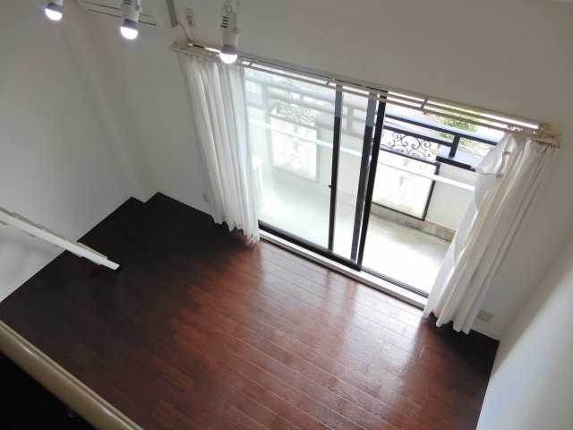 プチパレ天神の洋室