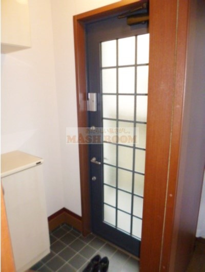 アビデKMの玄関