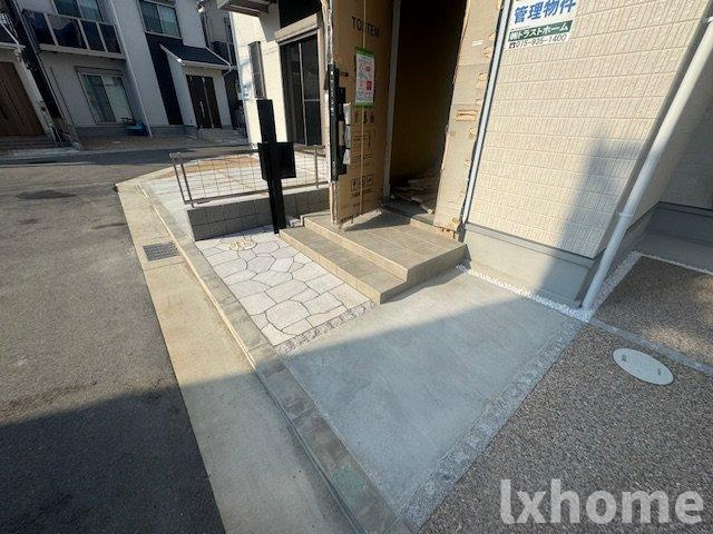 鳥飼下2丁目戸建のエントランス