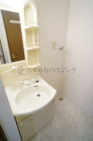 エンジェル坂下の洗面所