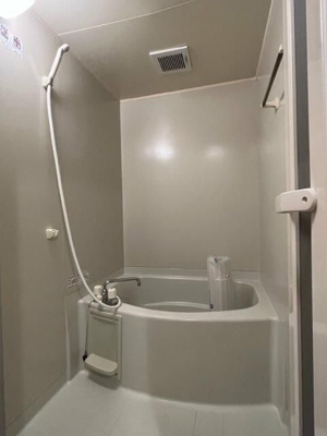 【浴室】 | フロラシオン | 落ち着いた空間のお風呂です