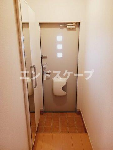 ポラリス５号館の玄関|高崎、前橋のお部屋探しはエンドスケープまで！お客様の理想お聞かせ下さい♪