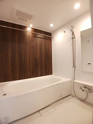 【浴室】 | ソレアード・ポールⅡ | お風呂で日々の疲れを落としましょう