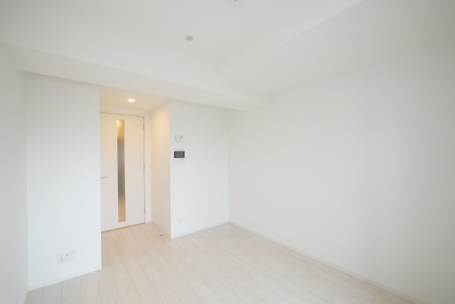 エスリード大阪ＣＥＮＴＲＡＬ　ＡＶＥＮＵＥの洋室