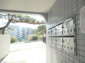 【エントランス】 | ＴＨＥ　ＳＨＯＲＥ　ＨＯＵＳＥ | 清潔なエントランスです