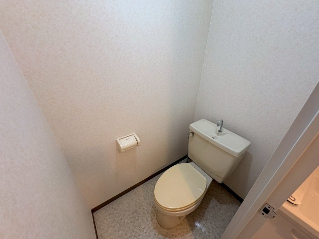 シティパレス真弓のトイレ