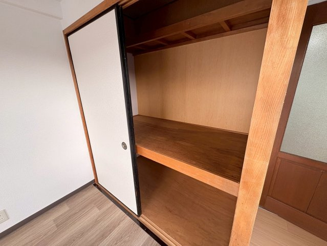 シティパレス真弓の収納