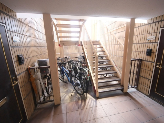 シティパレス真弓のその他