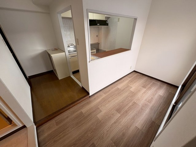 シティパレス真弓の居間・リビング