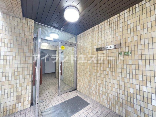 グランパ用賀　敷金0　礼金0　駅近　事務所相談可のエントランス