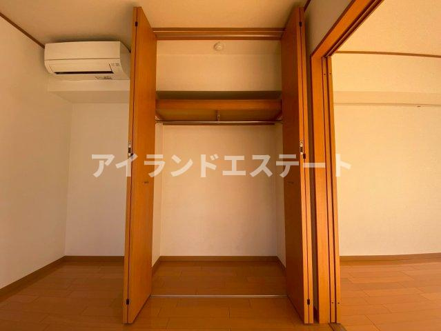 WISTERIA KOMAZAWA　床暖房　免震構造　駅近　バイク置場の収納