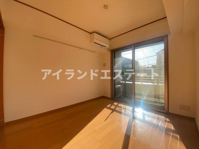 WISTERIA KOMAZAWA　床暖房　免震構造　駅近　バイク置場の内装