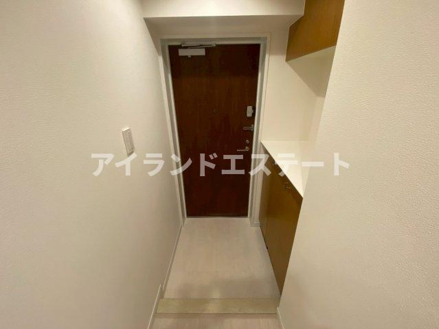 SOCIETY KAKINOKIZAKA ANNEX　敷地内駐車場有　オートロック　ファミリー向けの玄関