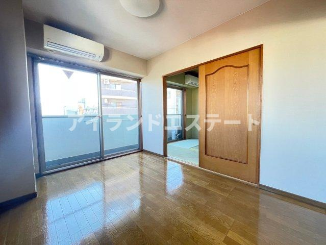 ローズマリー三軒茶屋　2人入居相談可　独立洗面台　オートロックの内装