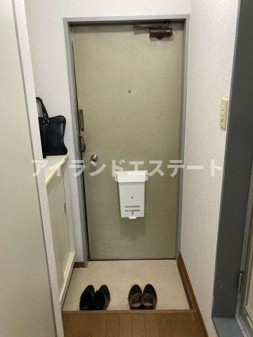 コーポ古川　駅近　陽当たり良好　角部屋の玄関