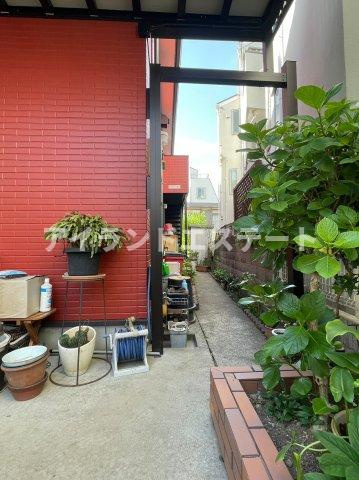 パークサイド駒沢　角部屋　陽当たり良好　のエントランス