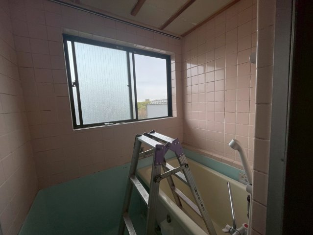 ハイム清芳　宅配BOX　角部屋　陽当たり良好　独立洗面台の浴室