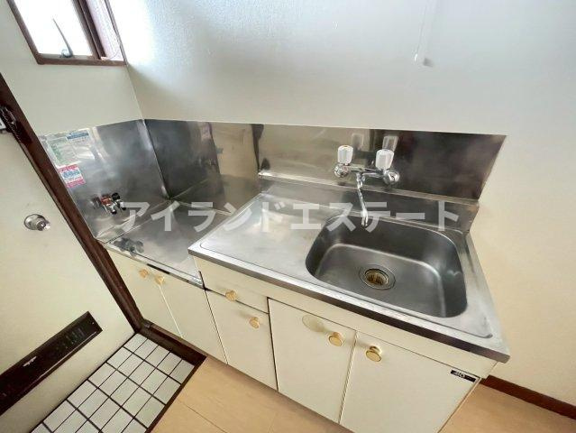 バロン野沢　陽当たり良好　通風良好　学生さんおすすめのキッチン