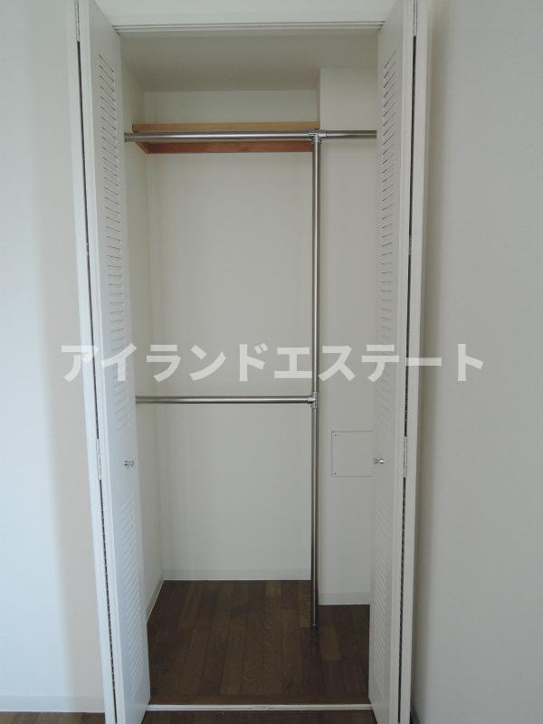 LANAI COURT CLASSIC　ファミリー向け　角部屋　オートロックの収納