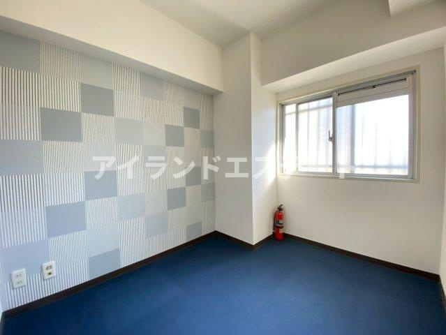 ハイネス池尻藤山ビル　事務所・倉庫等の使用のみ可の洋室