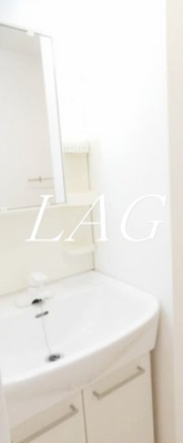 【洗面所】 | ブライズ東新宿 | 洗面台です。