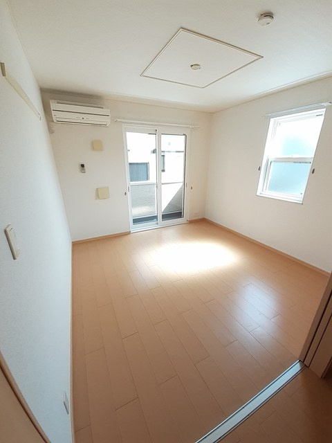 プレミール　ヴィラ　Ｂの居間・リビング|居室・リビング