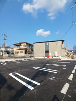 【駐車場】 | スウィート岩出Ⅲ | カースペースがあります