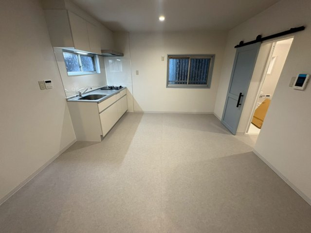深江南町貸戸建の居間・リビング