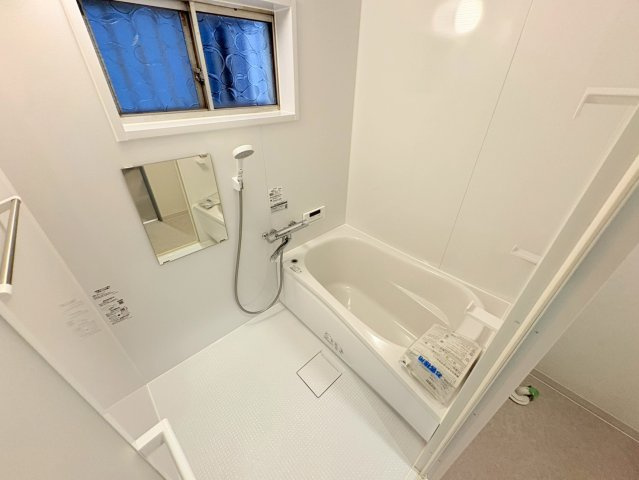 深江南町貸戸建の浴室