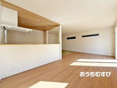 春日井市不二ガ丘第3(全2棟)の居間・リビング