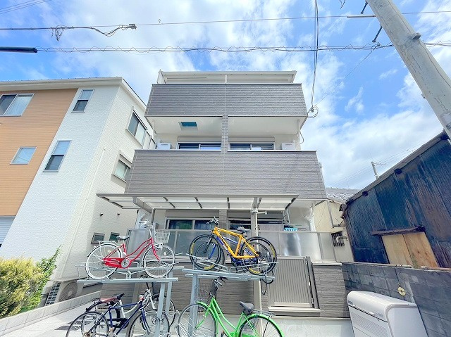 ALEGRIA上新庄の外観