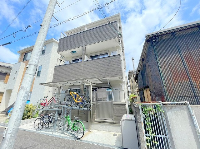 ALEGRIA上新庄の外観