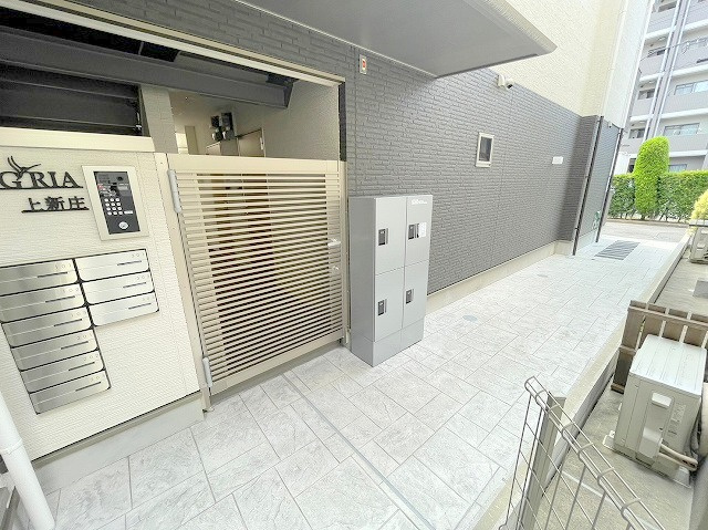 ALEGRIA上新庄のエントランス