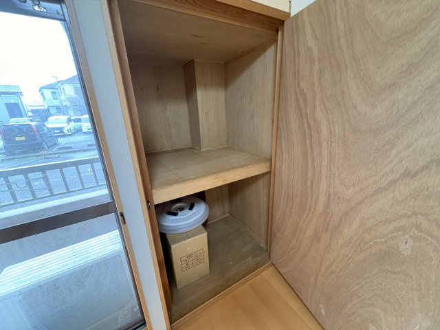 クラウンコートの収納