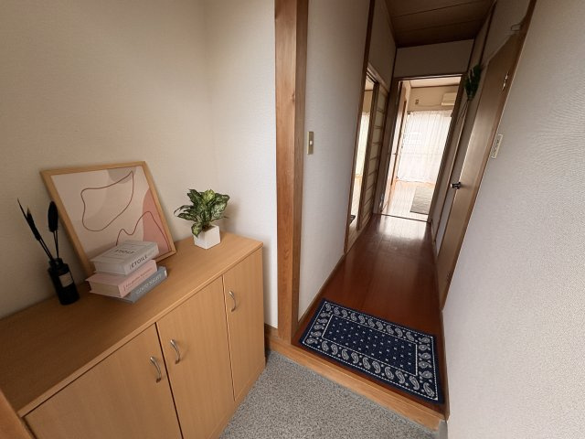 クラウンコートの玄関
