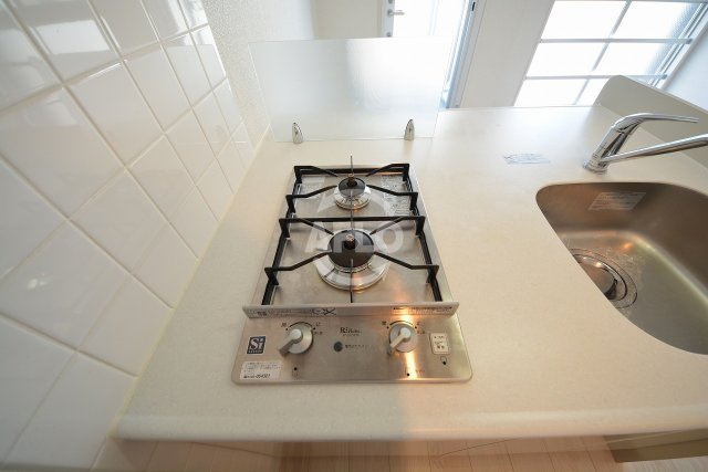 プレサンス上町台リベルテのキッチン|プレサンス上町台リベルテ　2口ガスコンロ