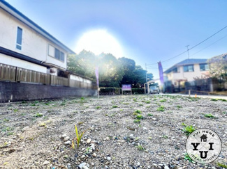 【外観】 | 宇治市莵道丸山　注文住宅　建築条件なし　土地 | 土地《約52坪》のゆとりある敷地です。
京阪『三室戸駅』が徒歩2分の好立地。利便性の良い駅近物件です。