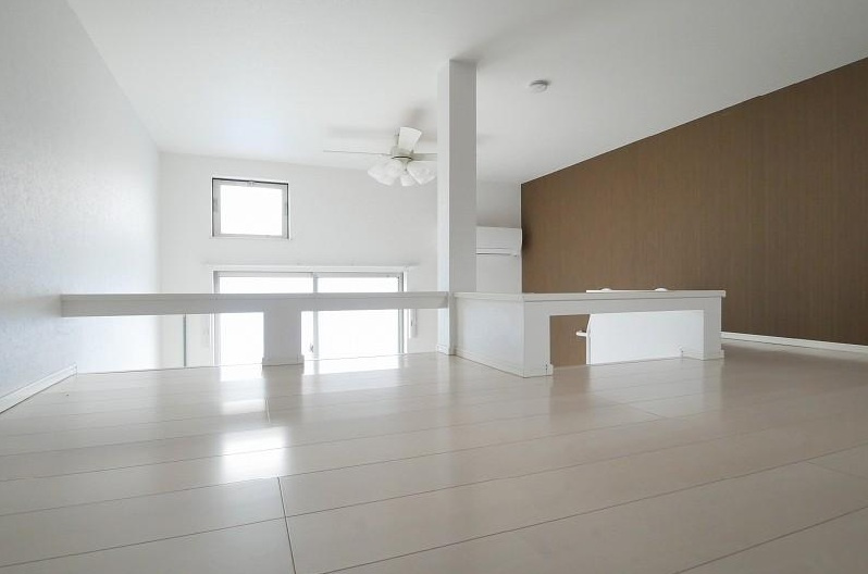 Stage蓮根の寝室