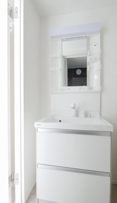 Stage蓮根の独立洗面台