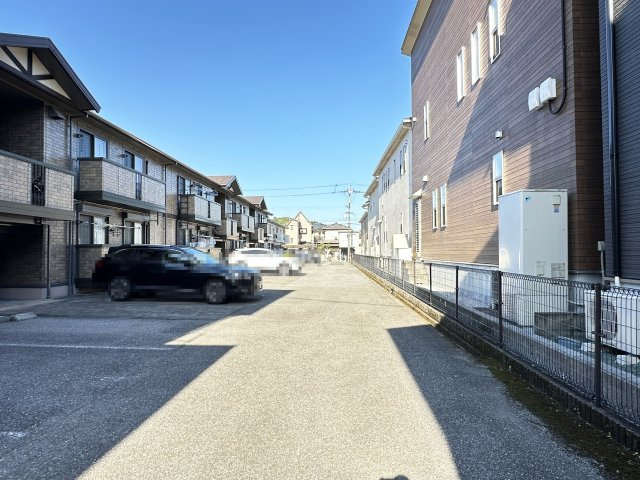 ソシアドミール A棟の駐車場